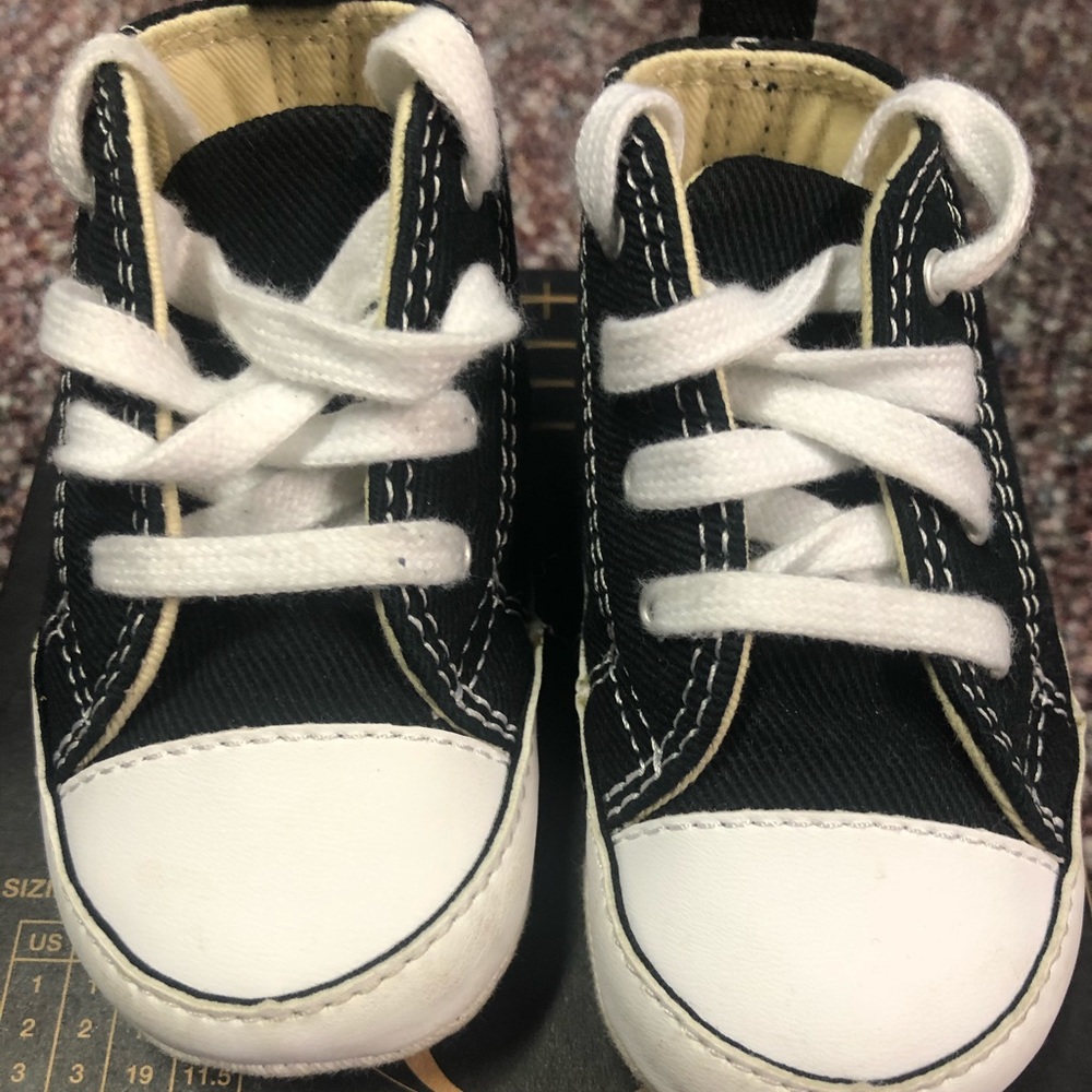 Converse boys crib shoe